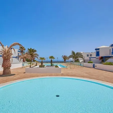 Duplex Ilic Sea Views,front Line,10 Min To Marina Apartmán