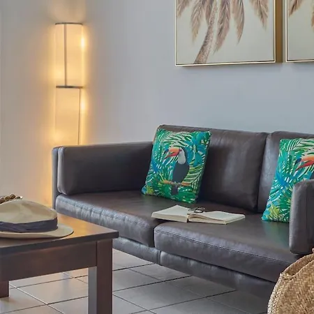 Duplex Ilic Sea Views,front Line,10 Min To Marina Appartement